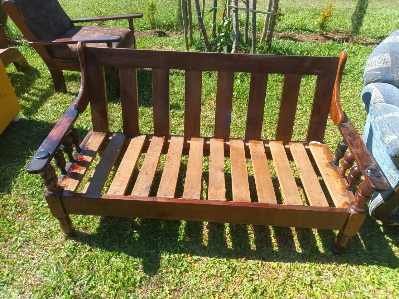 Furnitures